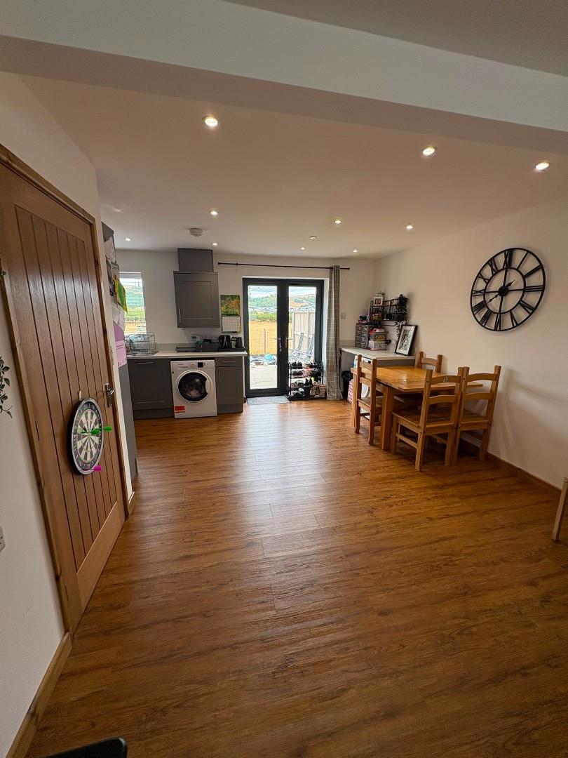 Living Room/Kitchen